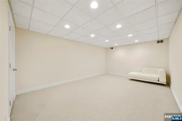 $1,650,000 | 137 6th Street, Cresskill, NJ 07626