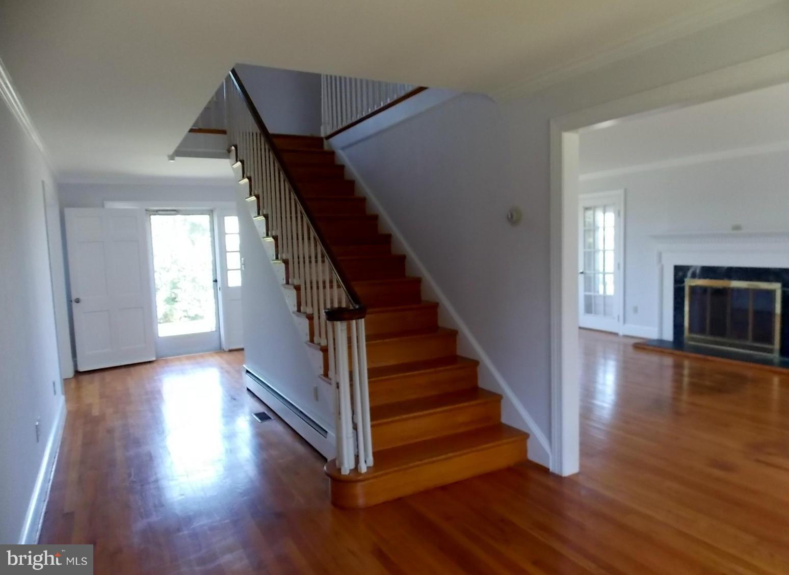 6175 Hallowing Point Road Prince Frederick, MD 20678 - Photo 7 of 20 Interior (General)