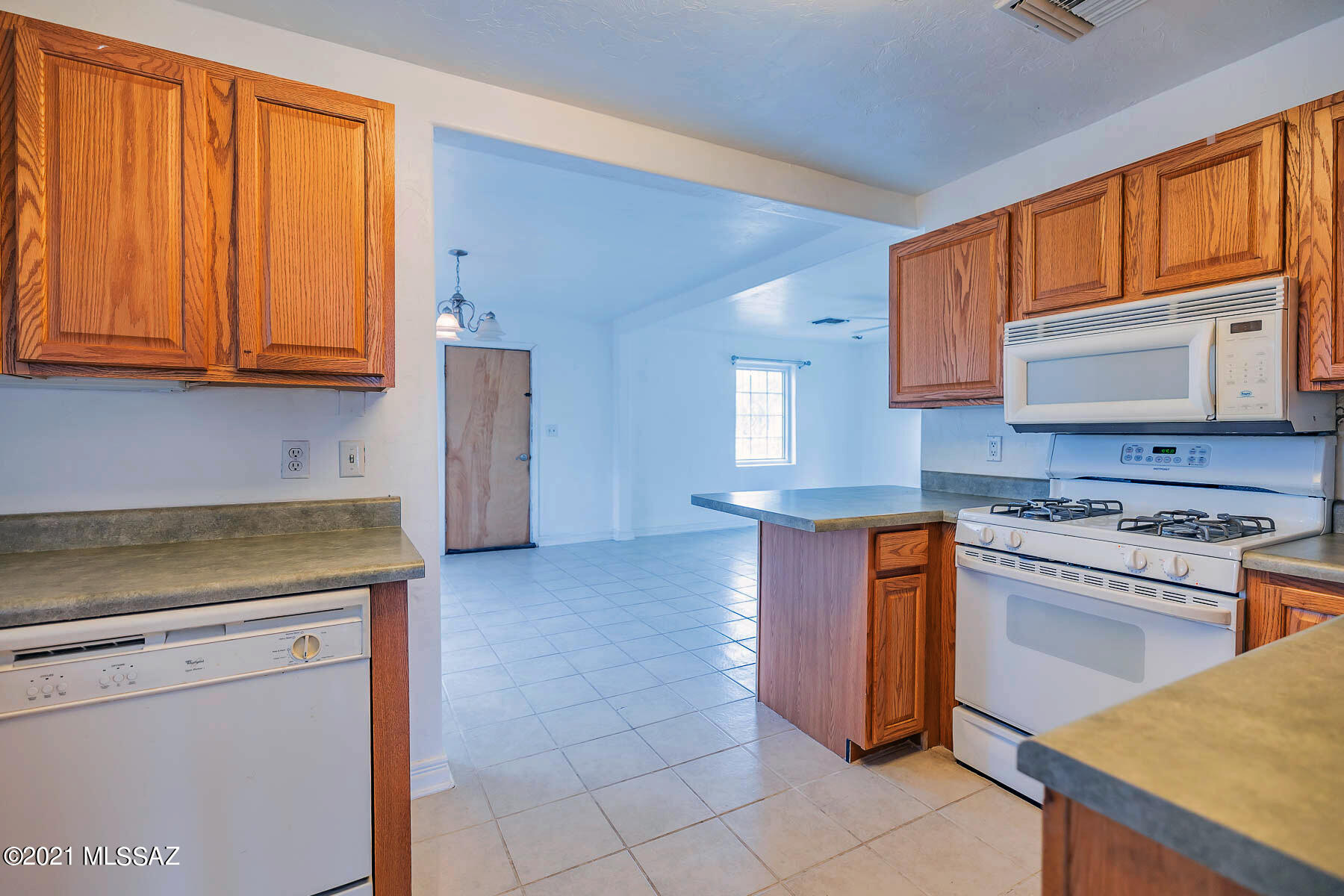 431 East Navajo Road Tucson, AZ 85705 - Photo 8 of 31 Gallery Image 8