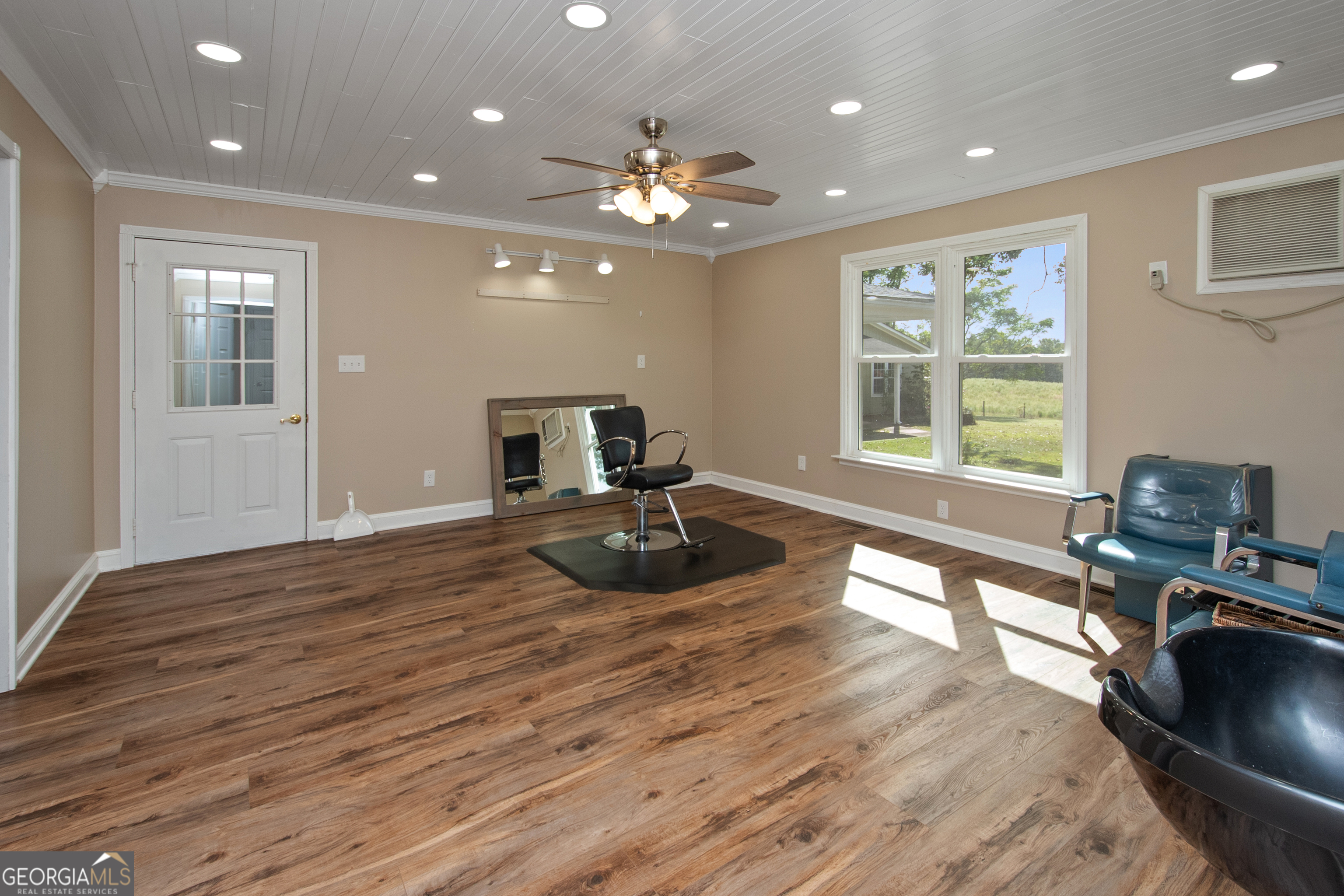 402 Tom Bell Road Milner, GA 30257 - Photo 19 of 64