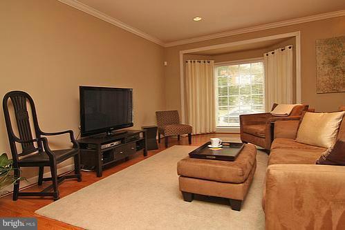 10802 Wadsworth Road Woodstock, MD 21163 - Photo 14 of 21 Living Room