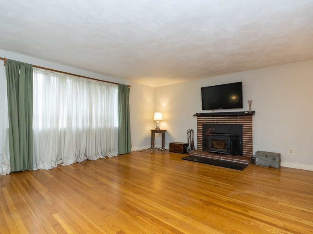 70 Spring Street Medfield, MA 02052 - Photo 21 of 39 Gallery Image 21