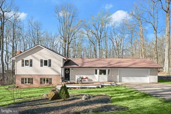 $750,000 | 320 Barker Lane, Bluemont, VA 20135