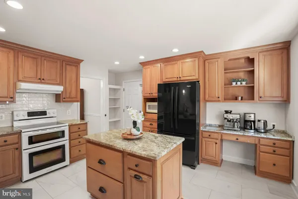 $750,000 | 320 Barker Lane, Bluemont, VA 20135