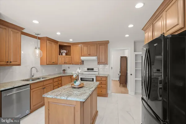 $750,000 | 320 Barker Lane, Bluemont, VA 20135