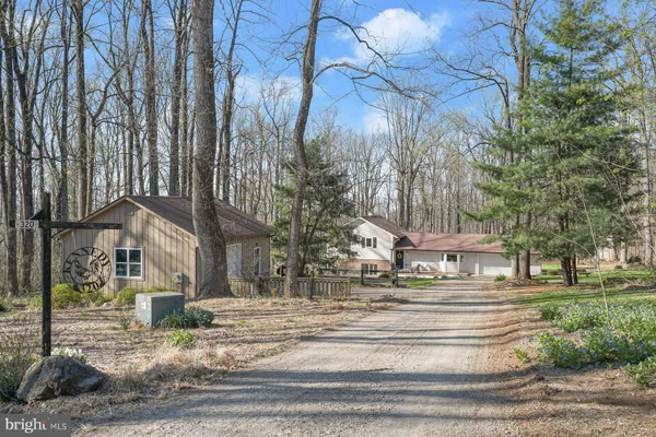 $750,000 | 320 Barker Lane, Bluemont, VA 20135