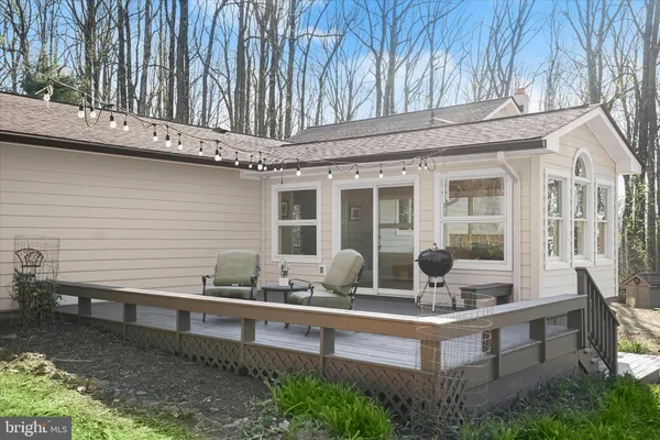 $750,000 | 320 Barker Lane, Bluemont, VA 20135