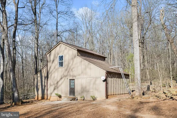 $750,000 | 320 Barker Lane, Bluemont, VA 20135