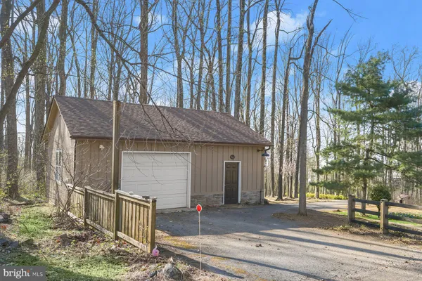 $750,000 | 320 Barker Lane, Bluemont, VA 20135