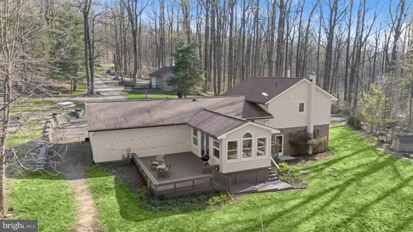 $750,000 | 320 Barker Lane, Bluemont, VA 20135