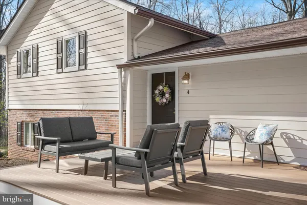 $750,000 | 320 Barker Lane, Bluemont, VA 20135