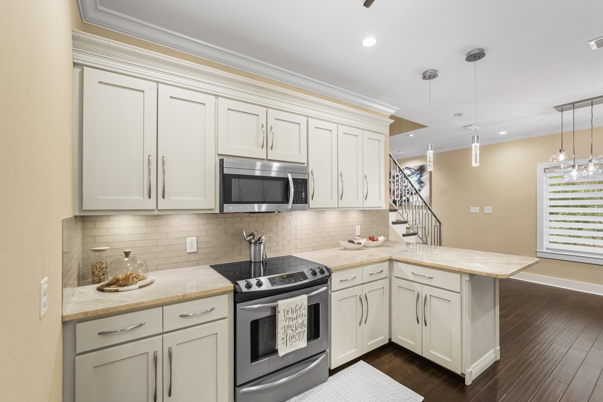 178 Lakeview Loop Daphne, AL 36526 - Photo 14 of 43 Kitchen