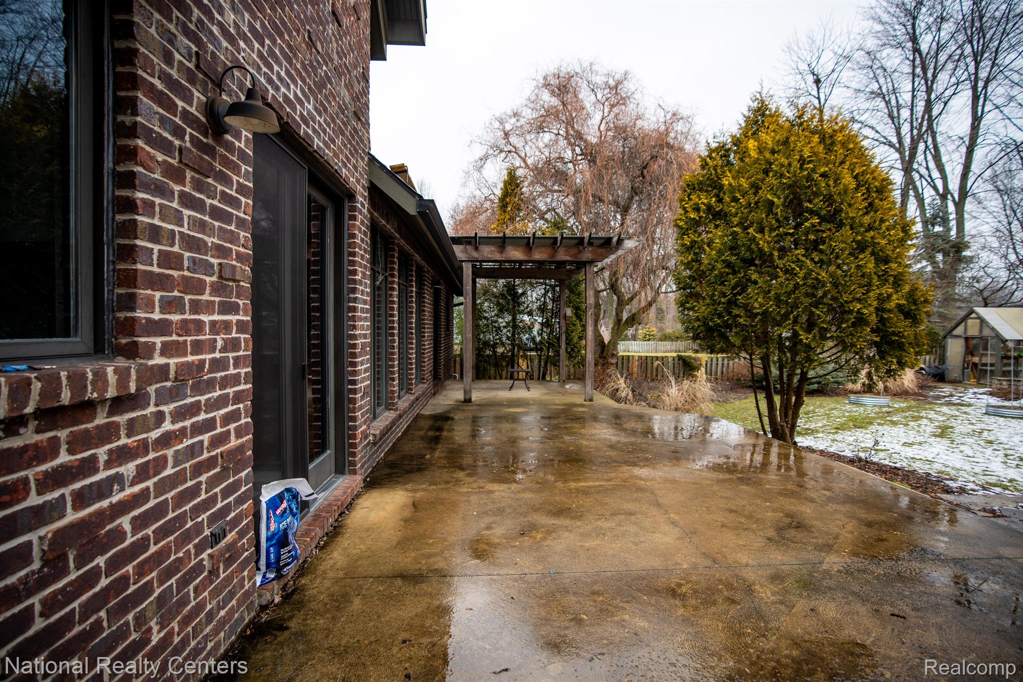 19460 Merriman Road Livonia, MI 48152 - Photo 40 of 48