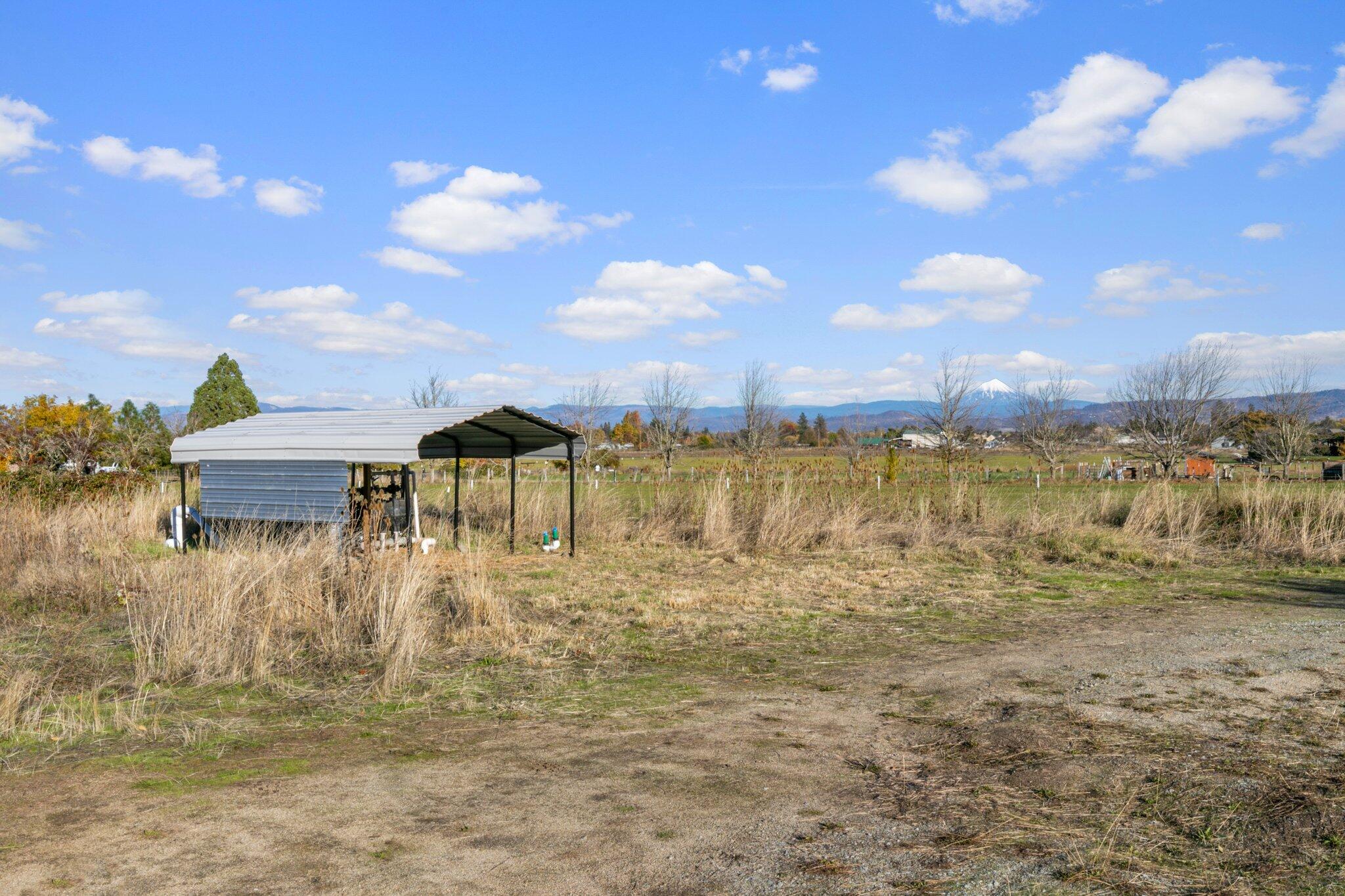 3320 Taylor Road Central Point, OR 97502 - Photo 17 of 33 13-web-or-mls-WCIM1854