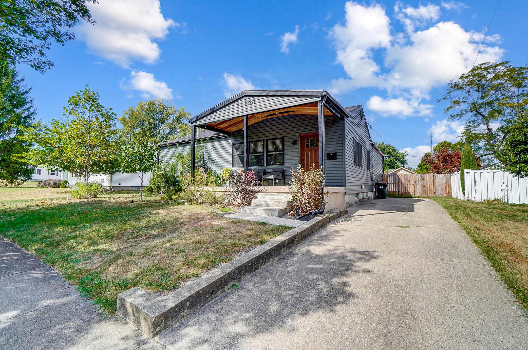 1381 Fleet Road Troy, OH 45373 - Photo 3 of 44 Gallery Image 3