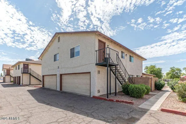 $1,625 | 860 East Brown Road, Unit 6, Mesa, AZ 85203