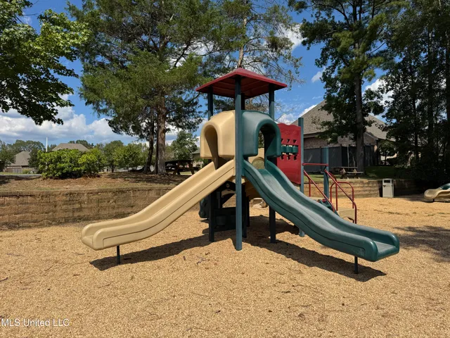 $377,900 | 327 Cornerstone Crossing, Brandon, MS 39042