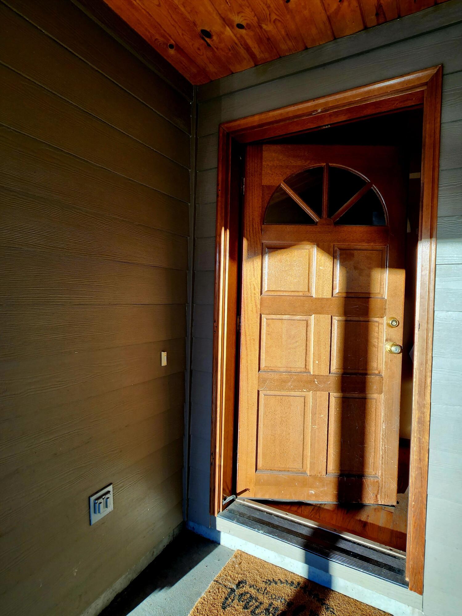 116 Graham Way Talent, OR 97540 - Photo 6 of 25 front door