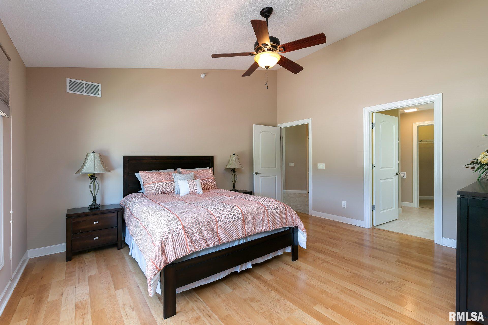 1237 East Kimberly Road Bettendorf, IA 52722 - Photo 18 of 20 Gallery Image 18