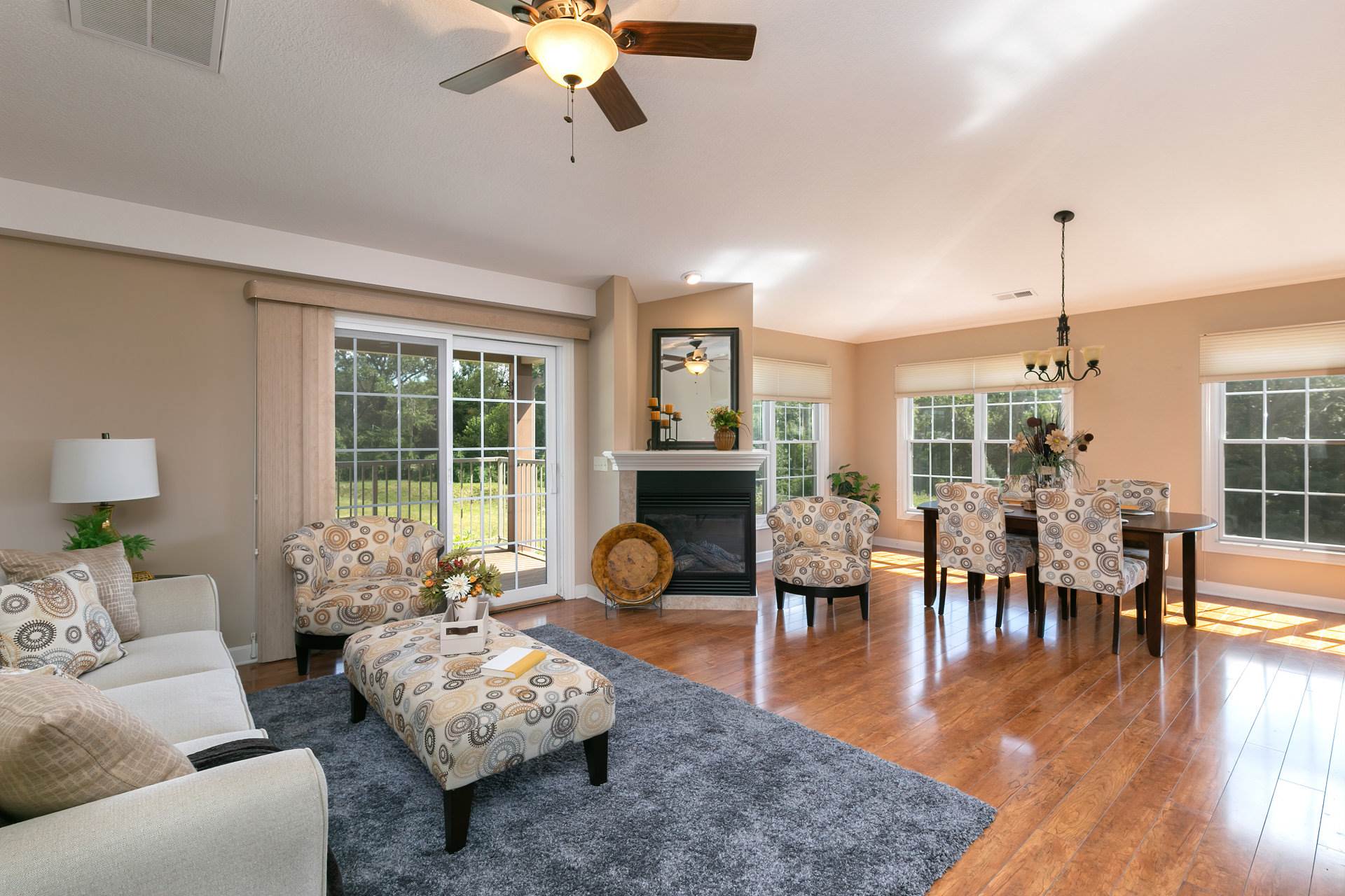 1237 East Kimberly Road Bettendorf, IA 52722 - Photo 8 of 20 Gallery Image 8