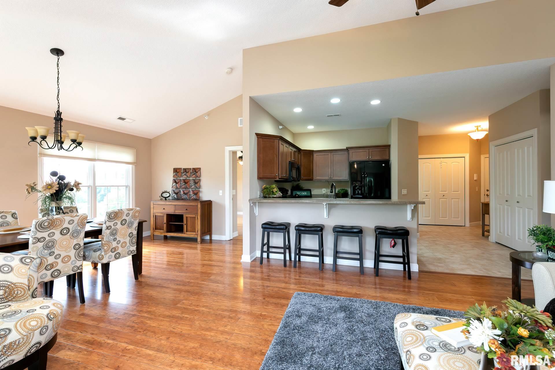 1237 East Kimberly Road Bettendorf, IA 52722 - Photo 10 of 20 Gallery Image 10