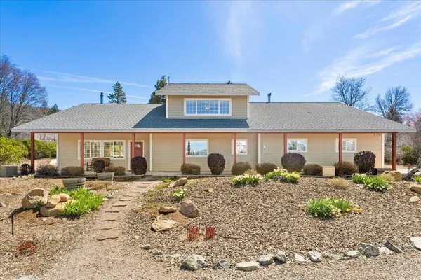 $710,000 | 332 Alpine Drive, Mount Shasta, CA 96067