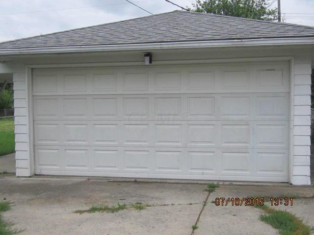 617 Colton Road Columbus, OH 43207 - Photo 4 of 8 Gallery Image 4
