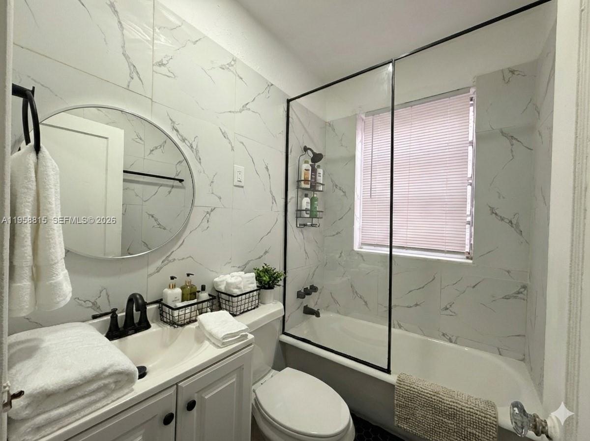 Digitally Staged Bathroom