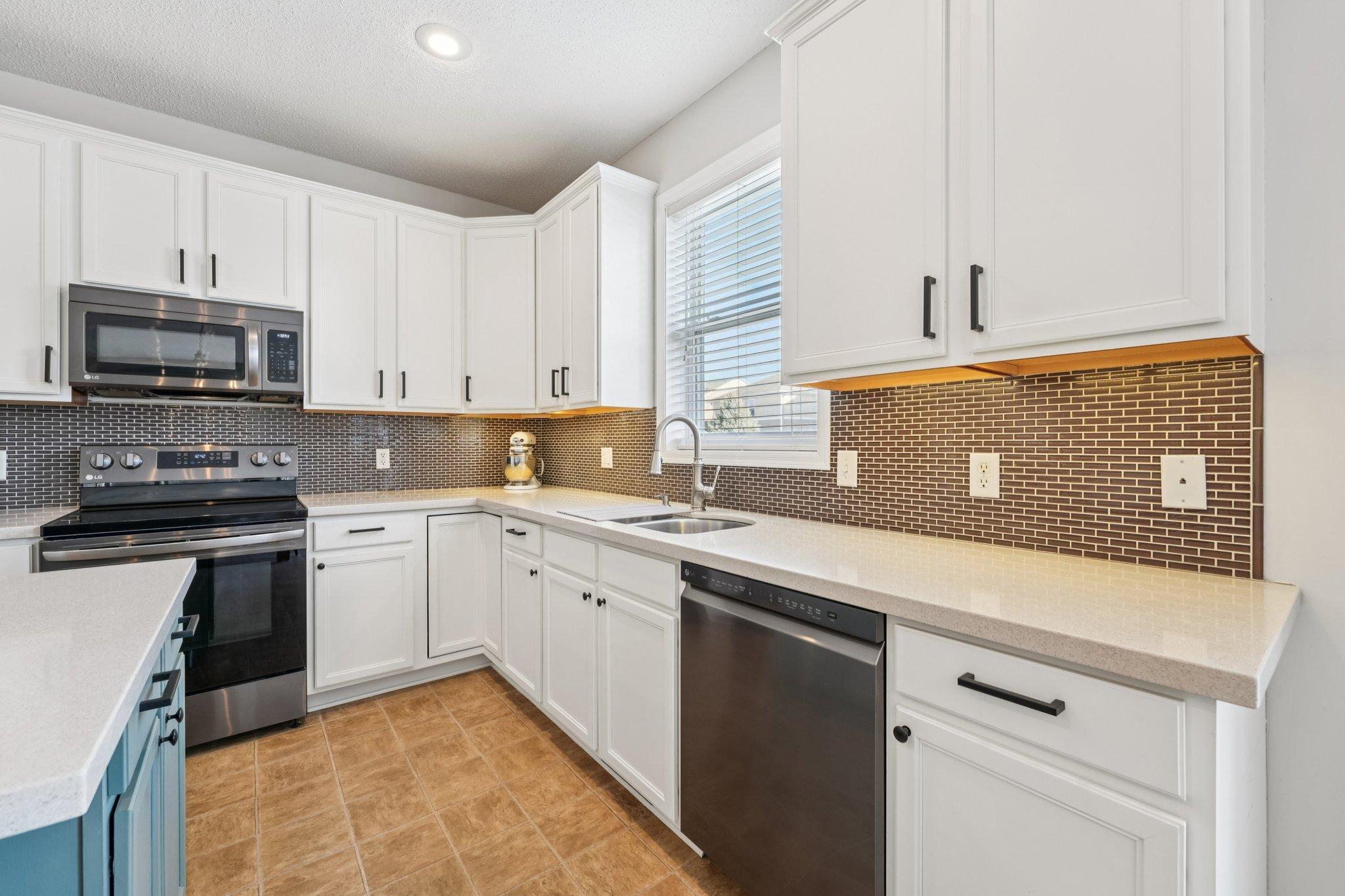 1791 Rye Court Shakopee, MN 55379 - Photo 10 of 47