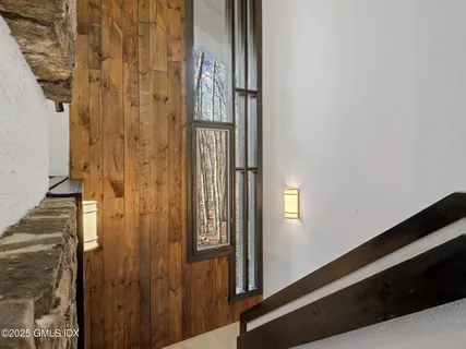 $1,995,000 | 484 Cognewaugh Road, Cos Cob, CT 06807