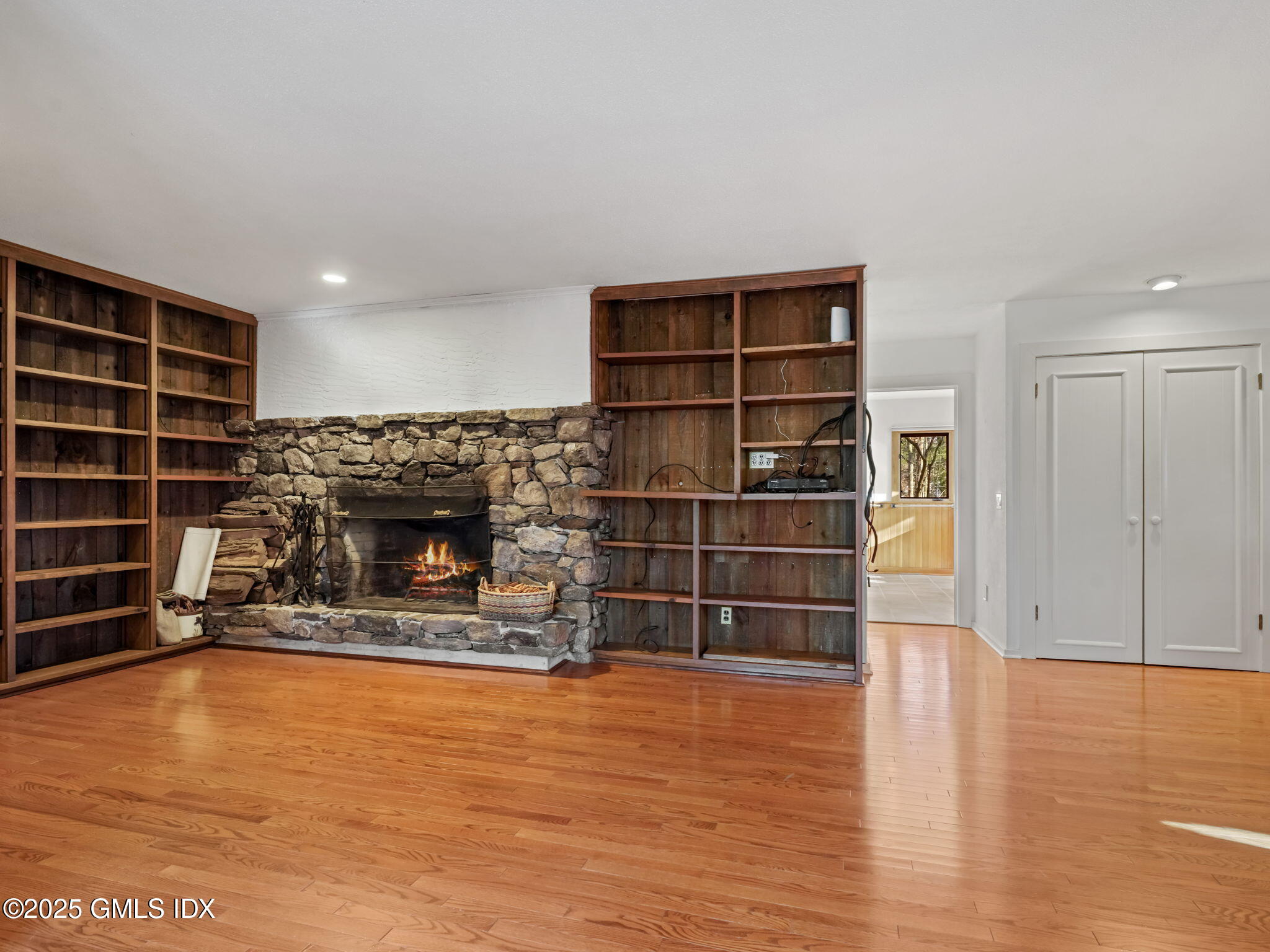 484 Cognewaugh Road Cos Cob, CT 06807 - Photo 21 of 35 30-web-or-mls-484-cognewaugh-rd