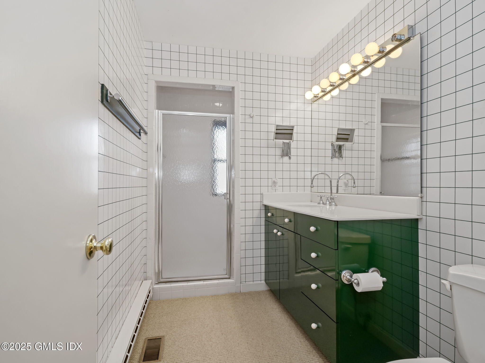 484 Cognewaugh Road Cos Cob, CT 06807 - Photo 27 of 35 25-web-or-mls-484-cognewaugh-rd