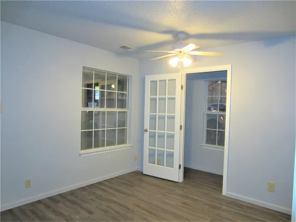 $2,000 | 501 Mounts Avenue, Denton, TX 76201
