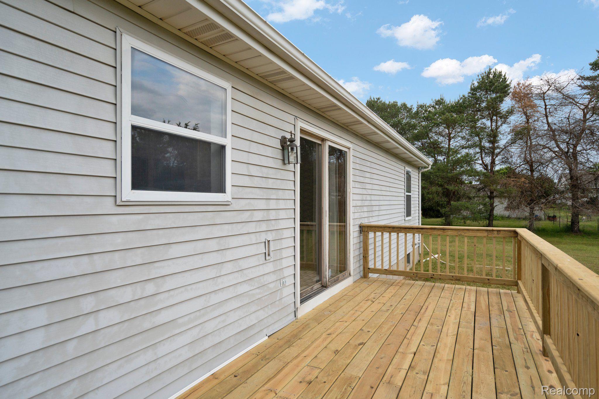 9775 West Allen Road Fowlerville, MI 48836 - Photo 11 of 21 New Decks