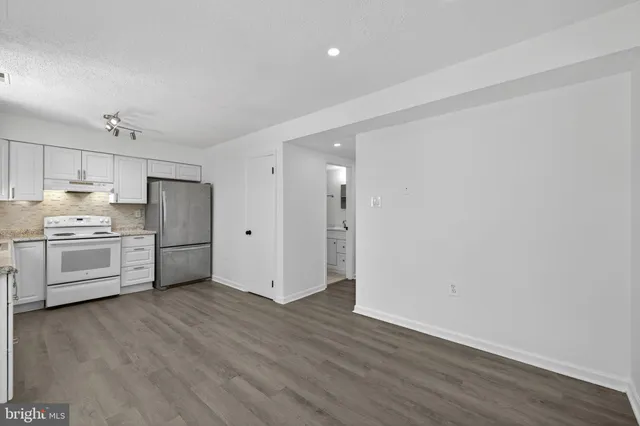 $370,000 | 4530 Appledale Court, Marshall, VA 20115