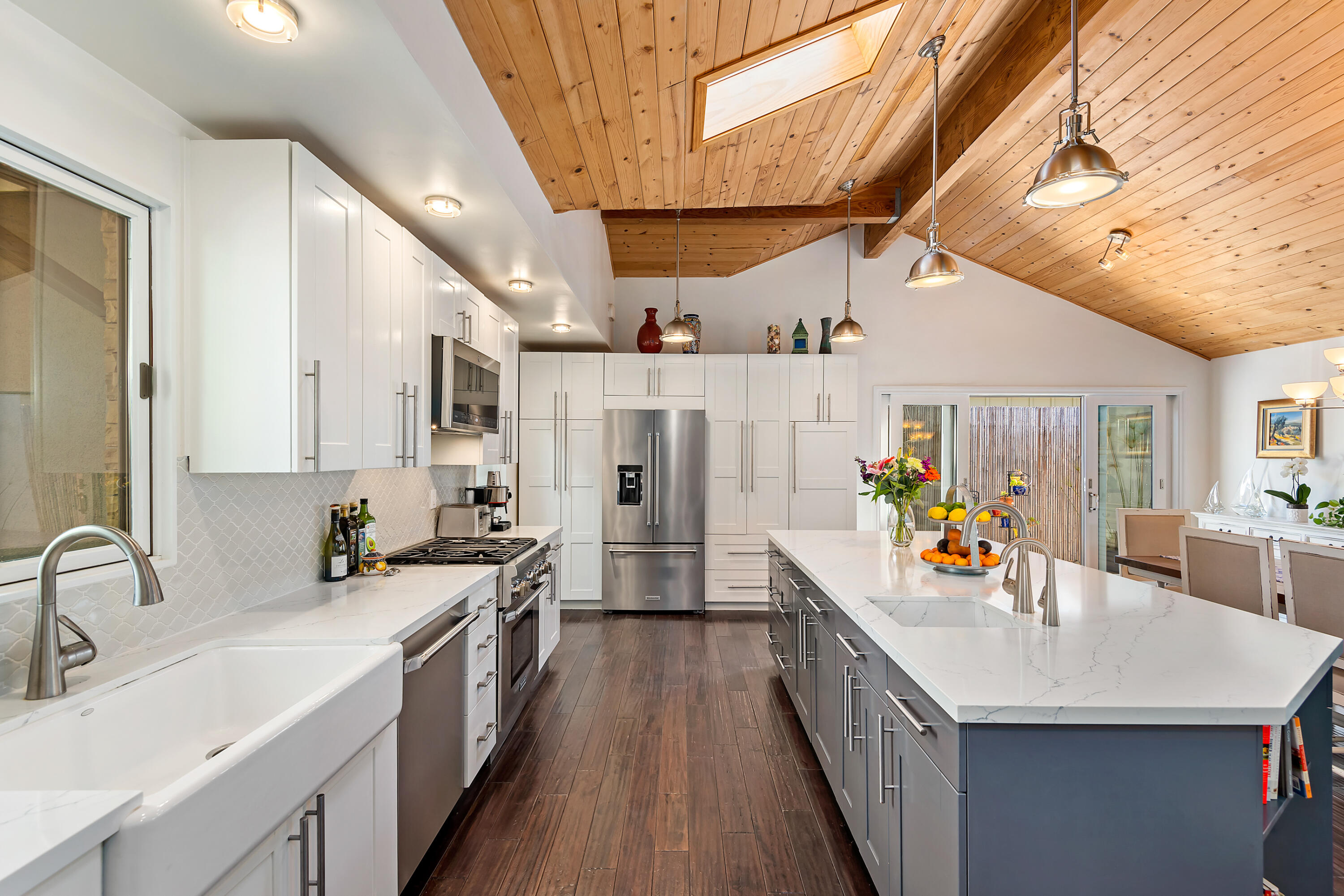 2437 Murrell Road Santa Barbara, CA 93109 - Photo 3 of 7 09 - Kitchen