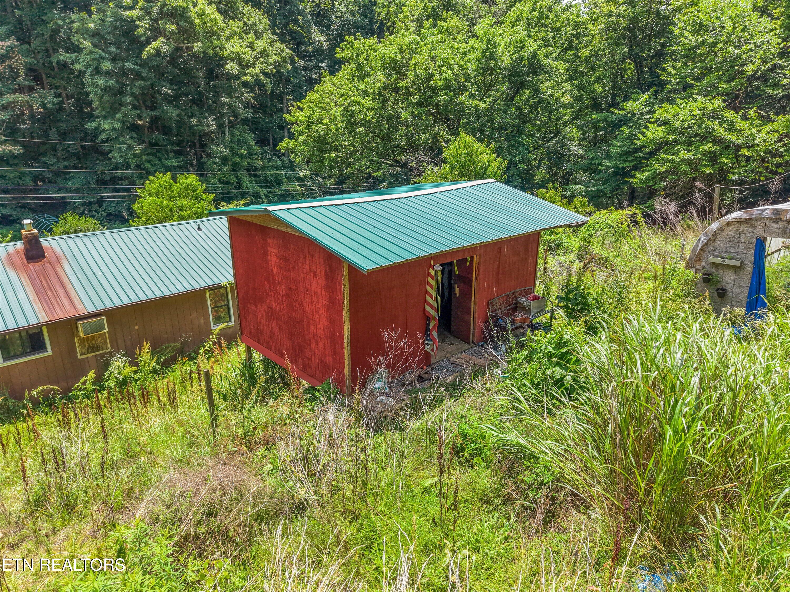9122 Pickens Gap Road Knoxville, TN 37920 - Photo 24 of 34 23-9122 Pickens Gap Rd19