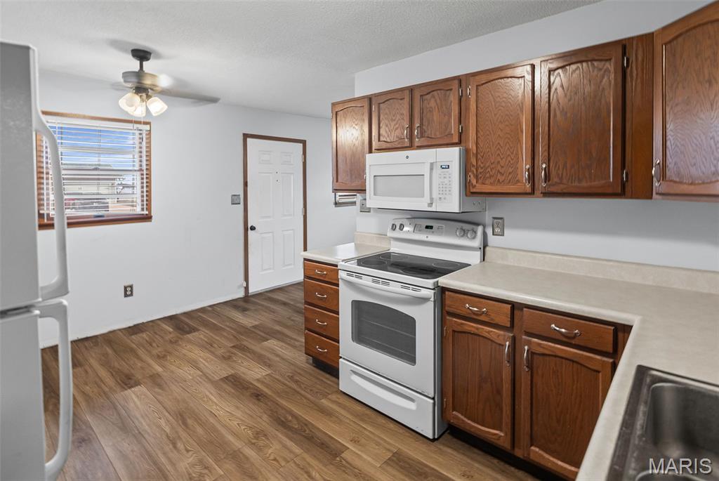 9 North Main Street Moro, IL 62067 - Photo 15 of 27