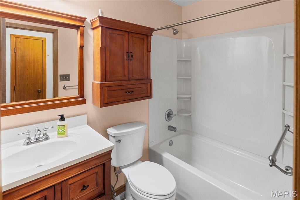 9 North Main Street Moro, IL 62067 - Photo 21 of 27