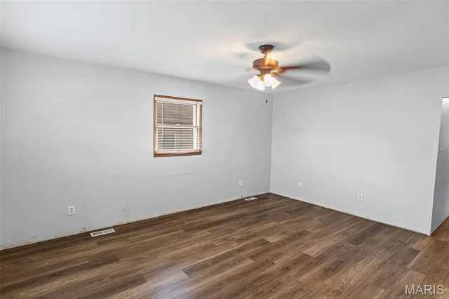 $174,900 | 9 North Main Street, Moro, IL 62067