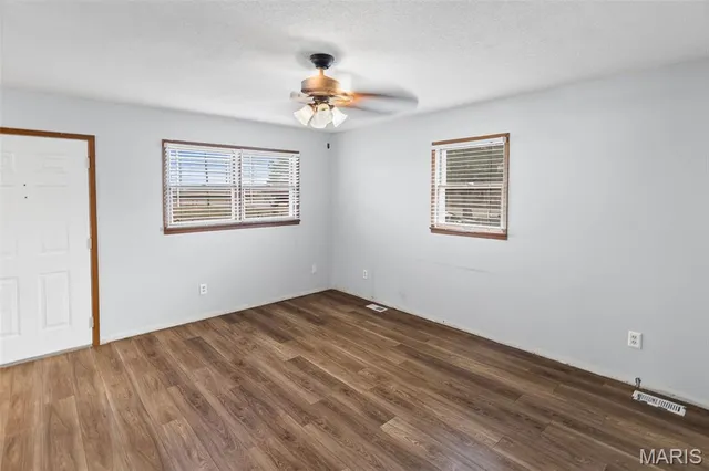 $174,900 | 9 North Main Street, Moro, IL 62067