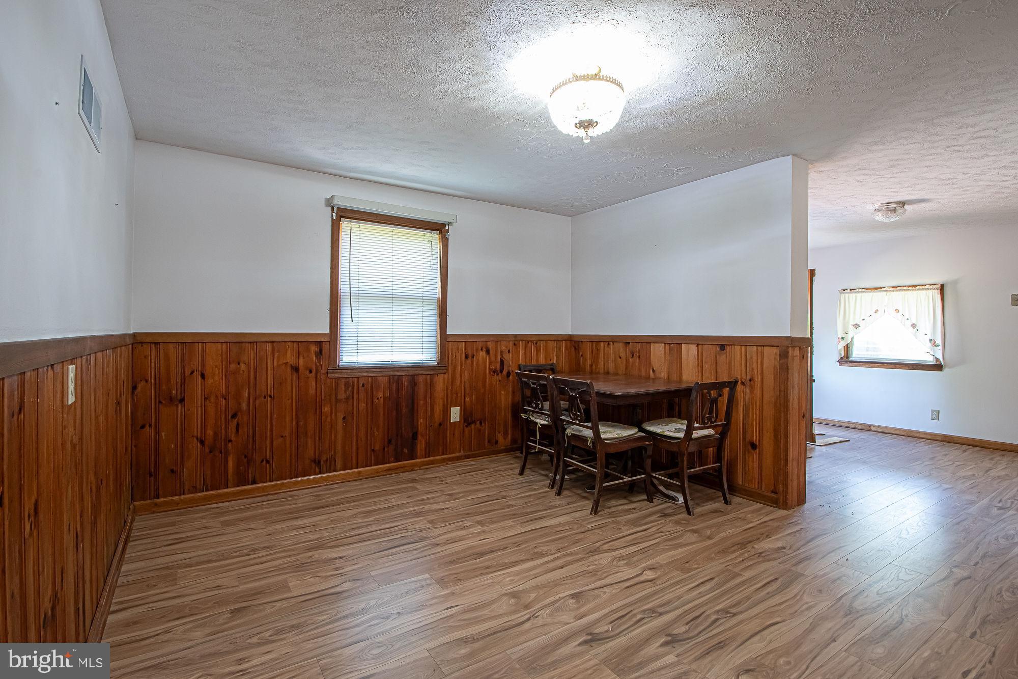 115 Chester Gap Road Chester Gap, VA 22623 - Photo 20 of 60 Dining Room