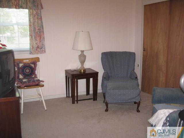 10 Glen Gary Road Middlesex, NJ 08846 - Photo 16 of 24 a workspace with furniture and a window