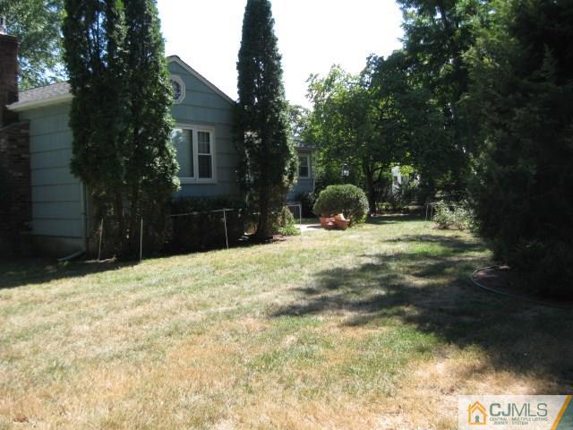 10 Glen Gary Road Middlesex, NJ 08846 - Photo 22 of 24 a view of outdoor space and yard
