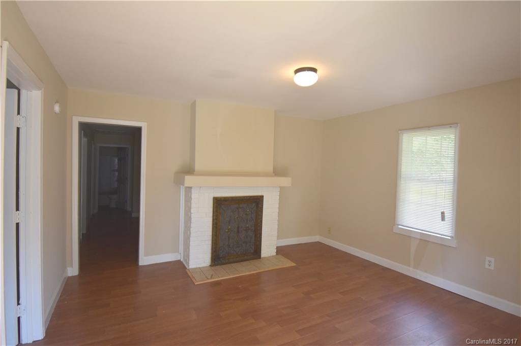 3912 Plainview Road Charlotte, NC 28208 - Photo 2 of 12 Gallery Image 2