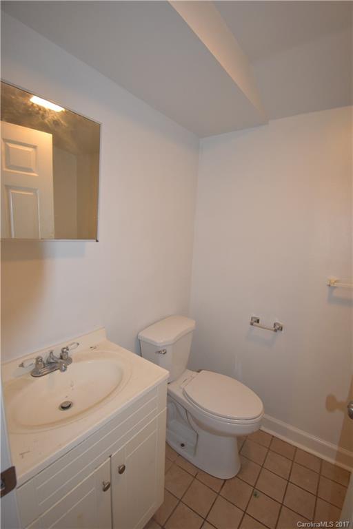 3912 Plainview Road Charlotte, NC 28208 - Photo 3 of 12 Gallery Image 3