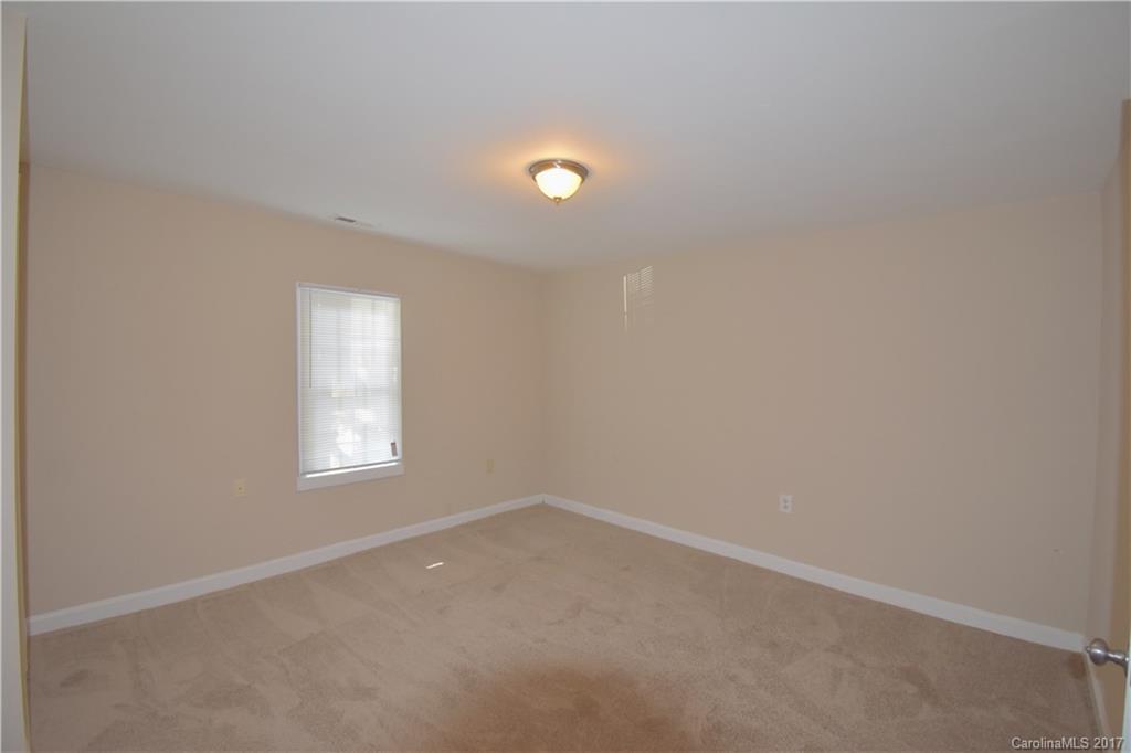 3912 Plainview Road Charlotte, NC 28208 - Photo 8 of 12 Gallery Image 8