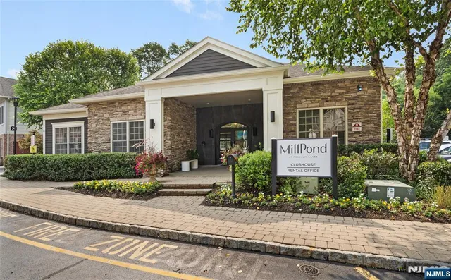 $3,575 | 1100 Sterling Drive, Unit 710, Franklin Lakes, NJ 07417