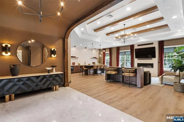 $3,575 | 1100 Sterling Drive, Unit 710, Franklin Lakes, NJ 07417