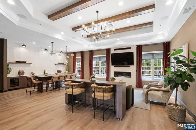 $3,575 | 1100 Sterling Drive, Unit 710, Franklin Lakes, NJ 07417